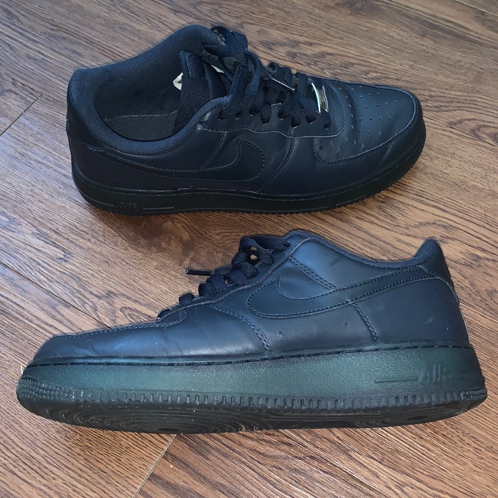 Navy Blue AF-1’s